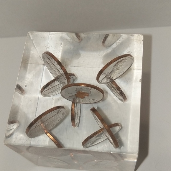 Vintage 1973 Penny Paperweight Collectable trinket - Picture 3 of 5